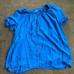 Women’s blue t-shirt